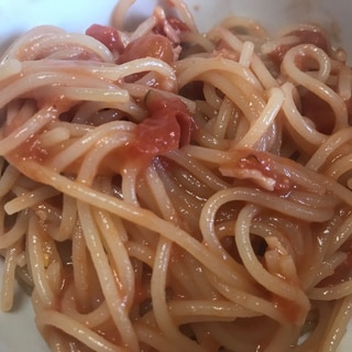 粉ミルクで！ベーコンとトマトのクリームパスタ